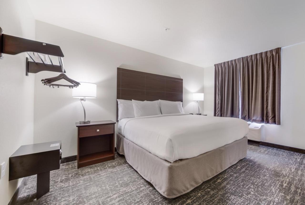 Cobblestone Inn & Suites-Fremont Ngoại thất bức ảnh
