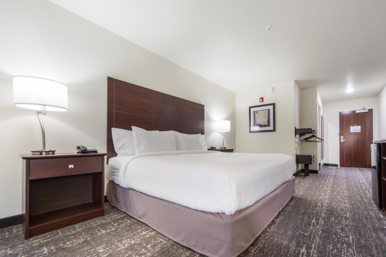 Cobblestone Inn & Suites-Fremont Ngoại thất bức ảnh