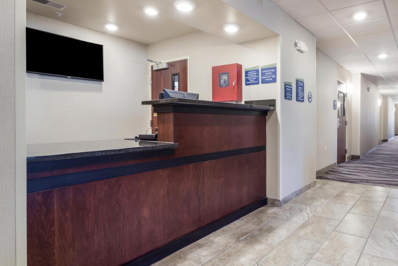 Cobblestone Inn & Suites-Fremont Ngoại thất bức ảnh