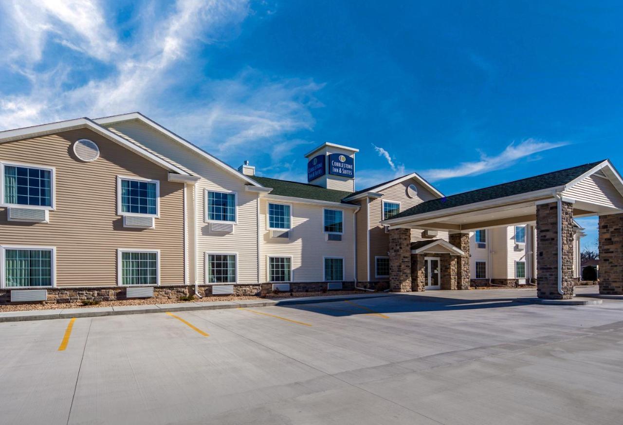 Cobblestone Inn & Suites-Fremont Ngoại thất bức ảnh